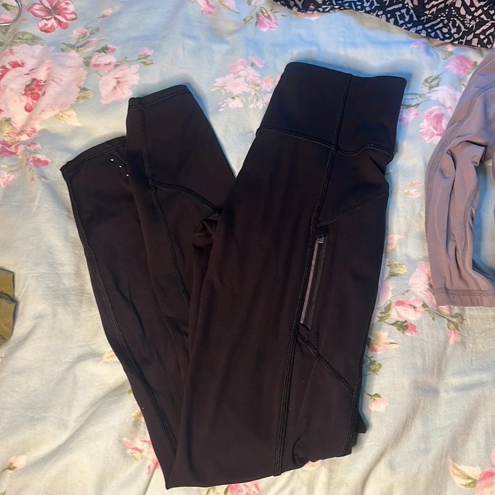 Athleta Rainer Tight - Picture 2 of 4